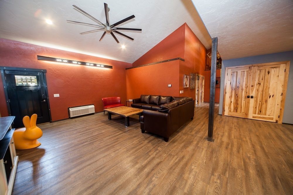 Log Cabin Lodge & Suites Jones Mills Екстер'єр фото